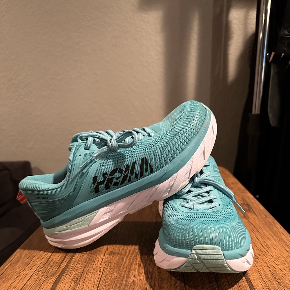HOKA BONDI 7
